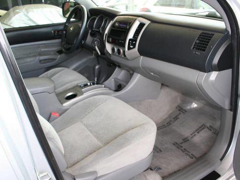 Used 2008 Toyota Tacoma PreRunner RWD image 15