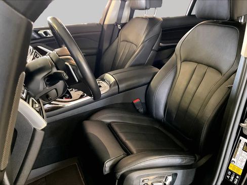 Used 2020 BMW X7 xDrive40i w/ Premium Package AWD/4WD image 7