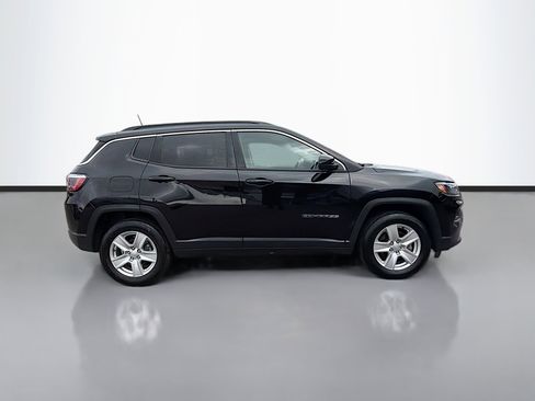 Used 2022 Jeep Compass Latitude w/ Convenience Group image 2