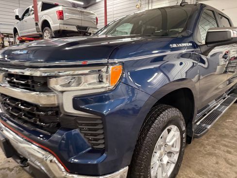 Used 2022 Chevrolet Silverado 1500 LT image 43