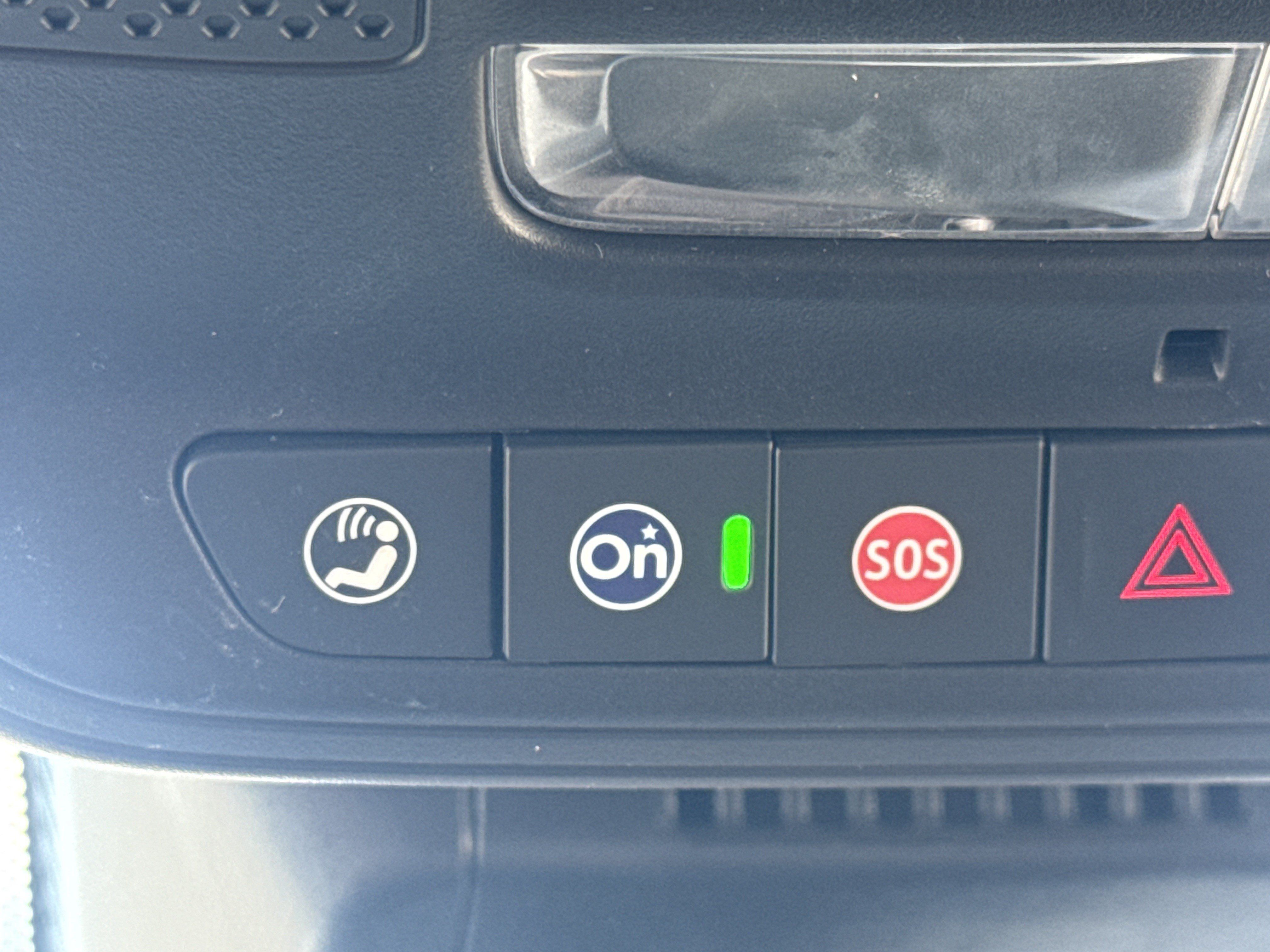 Used 2025 Chevrolet Equinox LT FWD image 15