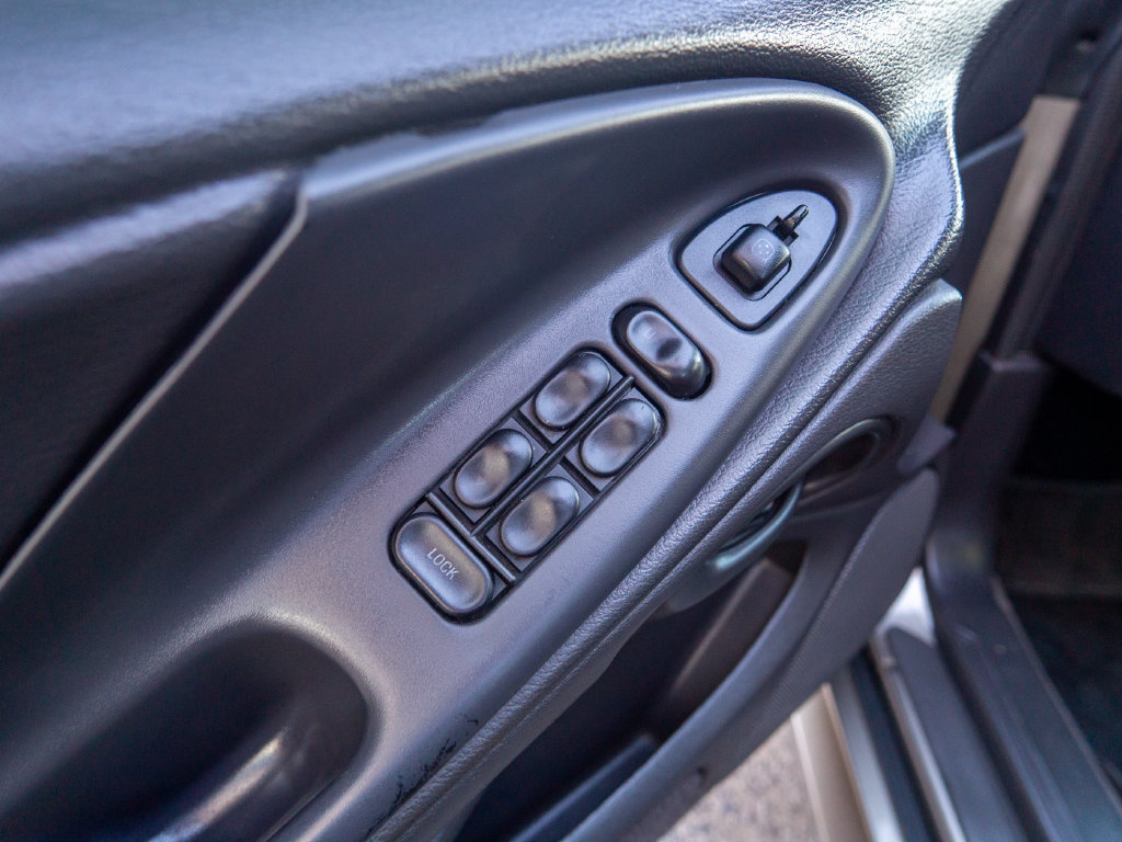 Used 2002 Ford Mustang GT RWD image 14