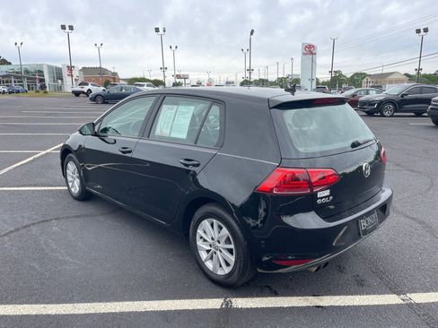 Used 2016 Volkswagen Golf S FWD image 14