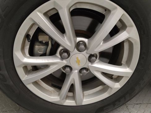 Used 2016 Chevrolet Equinox LT w/ Convenience Package image 31