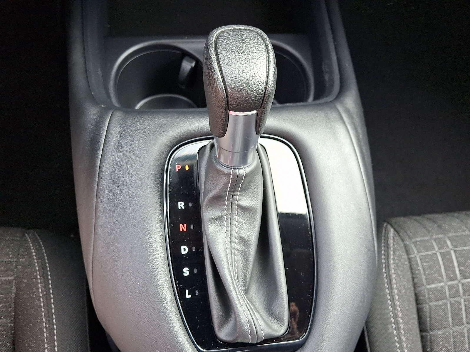 Certified 2024 Honda HR-V LX image 14