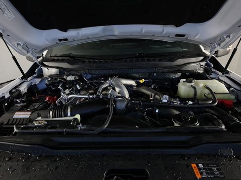 Used 2025 Ford F450 Platinum image 43