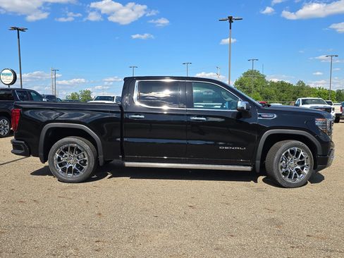 New 2026 GMC Sierra 1500 Denali w/ Denali Reserve Package AWD/4WD image 24