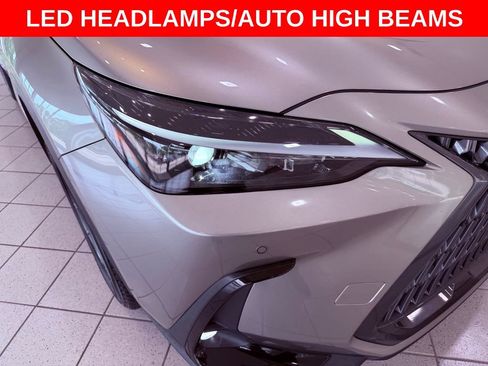 Used 2024 Lexus NX 250 FWD image 10