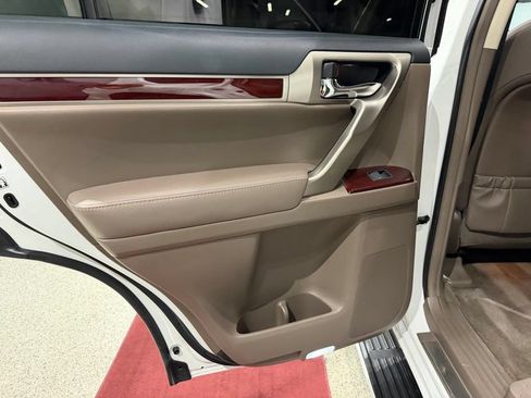 Used 2019 Lexus GX 460 Premium AWD/4WD image 21