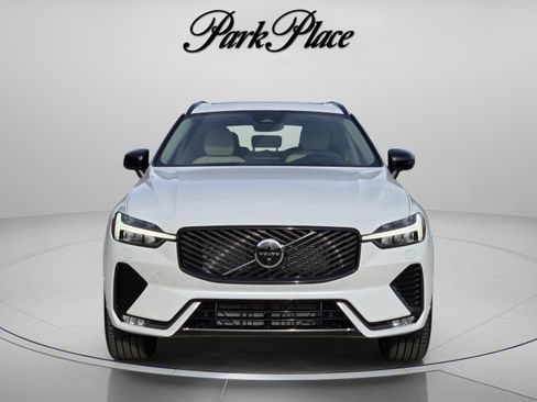 New 2026 Volvo XC60 B5 Ultra w/ Protection Package Premier image 9