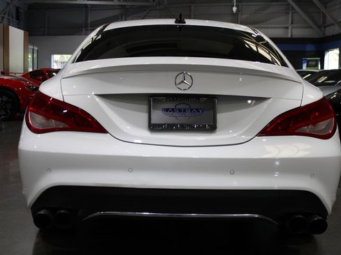 Used 2019 Mercedes-Benz CLA 250 image 9