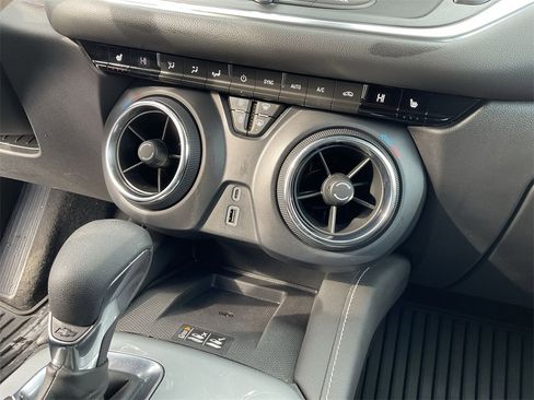 Used 2023 Chevrolet Blazer LT w/ Convenience Package image 16