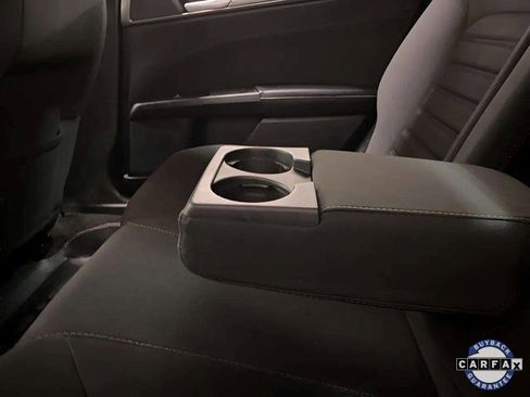 Used 2019 Ford Fusion SE image 63