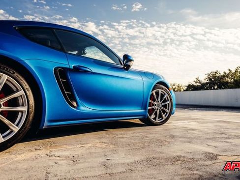 Used 2017 Porsche 718 Cayman S image 25