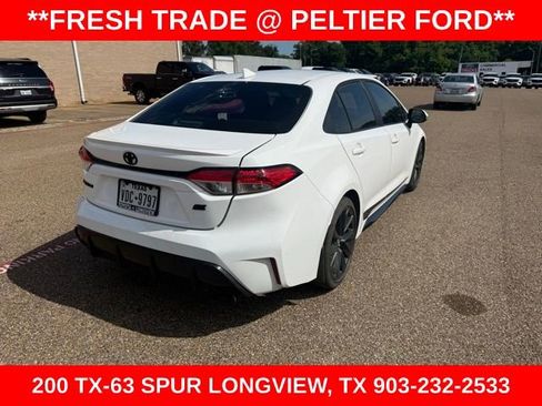 Used 2024 Toyota Corolla SE FWD image 7