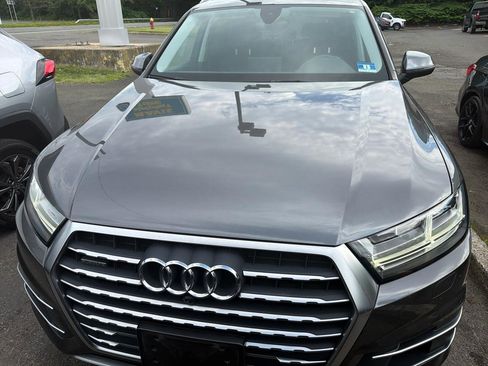 Used 2019 Audi Q7 2.0T Premium w/ Cold Weather Package AWD/4WD image 2