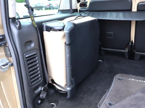 Used 2004 Land Rover Discovery SE AWD/4WD image 55