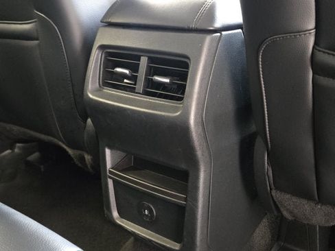 Used 2024 Ford Edge SEL AWD/4WD image 8