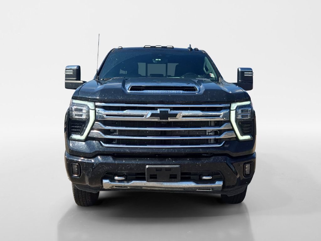 Used 2024 Chevrolet Silverado 3500 High Country w/ High Country Premium Package AWD/4WD image 10