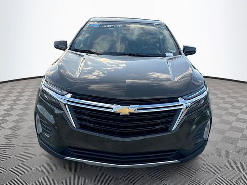 Used 2023 Chevrolet Equinox LT image 2