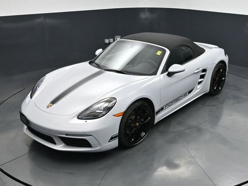 Used 2024 Porsche 718 Boxster RWD image 15