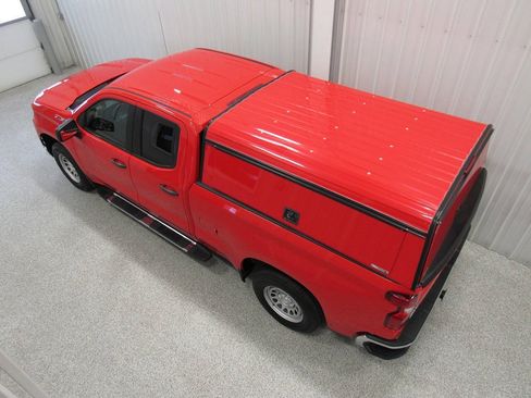 Used 2021 Chevrolet Silverado 1500 W/T w/ Z71 Off-Road Package AWD/4WD image 6