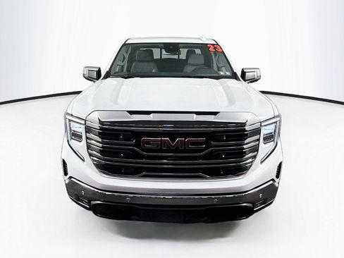 Used 2023 GMC Sierra 1500 SLT w/ SLT Premium Plus Package AWD/4WD image 13