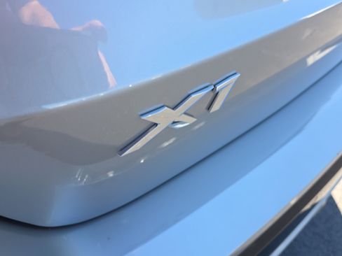 Used 2025 BMW X1 xDrive28i w/ M Sport Package image 5