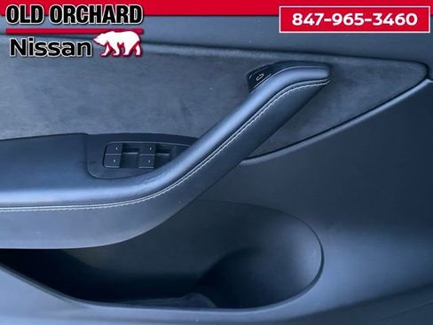 Used 2022 Tesla Model Y Long Range image 7