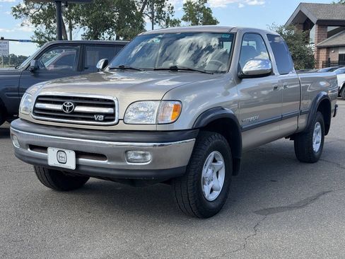 Used 2002 Toyota Tundra SR5 AWD/4WD image 3