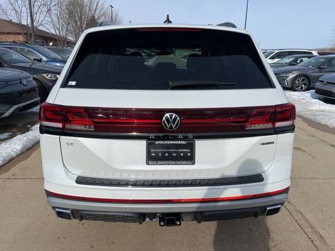 New 2026 Volkswagen Atlas Peak Edition image 5
