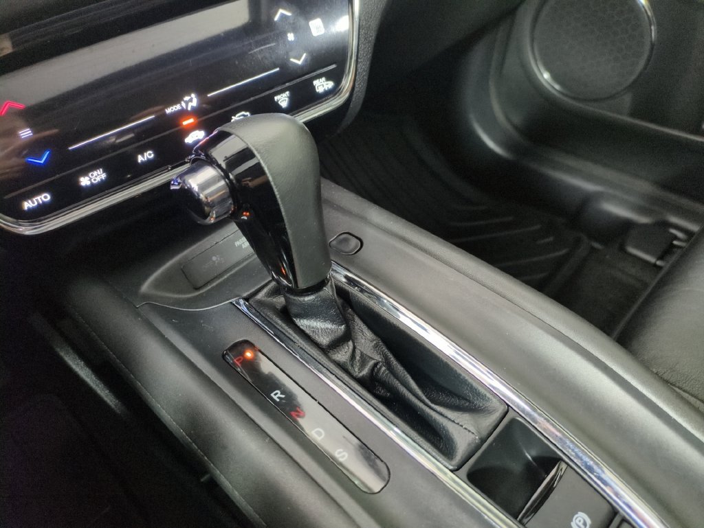 Used 2018 Honda HR-V EX-L image 29