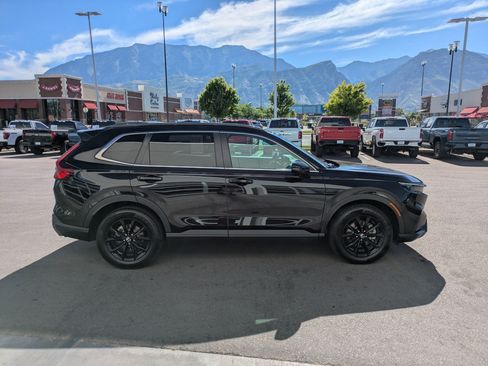 Used 2024 Honda CR-V Sport image 2