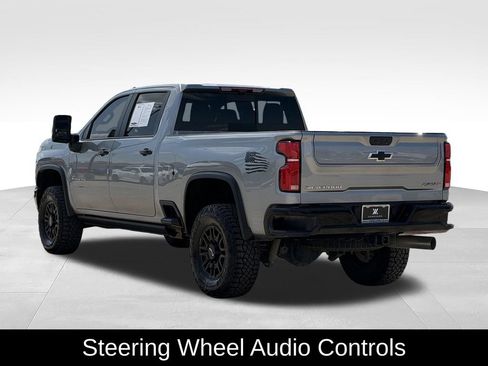 Used 2025 Chevrolet Silverado 2500 ZR2 w/ Technology Package AWD/4WD image 7