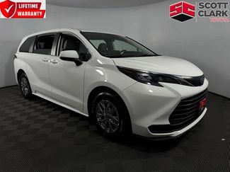 Used 2024 Toyota Sienna LE 360° Tour