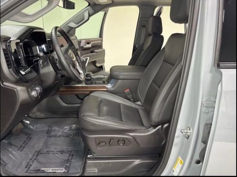 Used 2024 GMC Sierra 1500 Elevation w/ Elevation Premium Package AWD/4WD image 15