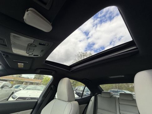 Used 2016 Lexus IS 350 AWD w/ F Sport Package image 20