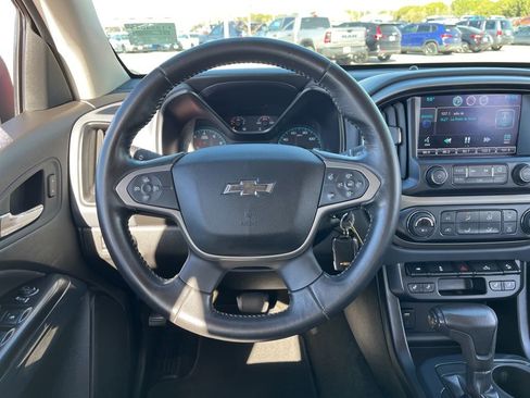 Used 2015 Chevrolet Colorado Z71 image 16