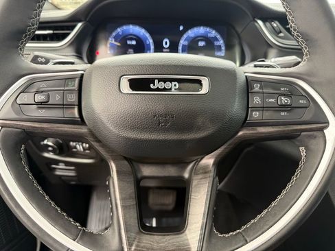 Used 2024 Jeep Grand Cherokee L Limited w/ Luxury Tech Group II image 45