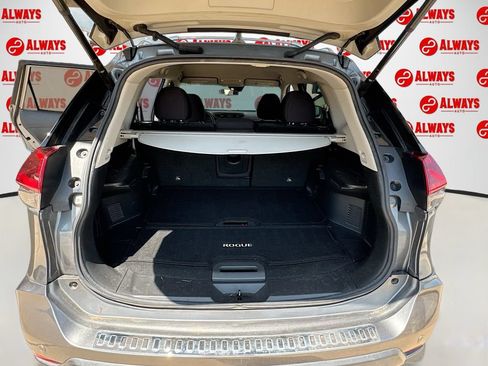 Used 2020 Nissan Rogue SV FWD image 27