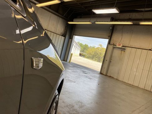 Used 2025 Cadillac XT5 Premium Luxury image 16