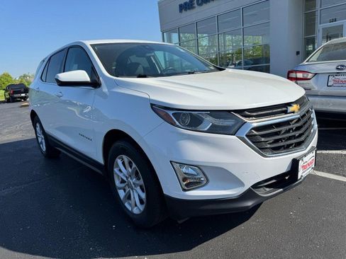 Used 2020 Chevrolet Equinox LT FWD image 2