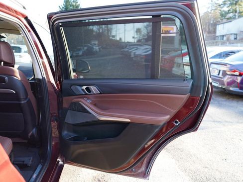 Used 2025 BMW X7 xDrive40i w/ Executive Package image 59