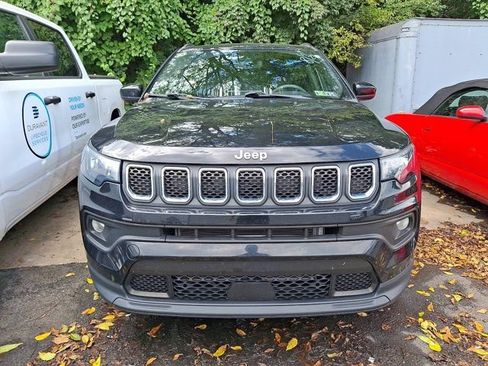 Certified 2023 Jeep Compass Latitude w/ Convenience Group AWD/4WD image 2