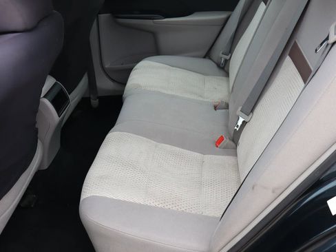 Used 2013 Toyota Camry LE image 18