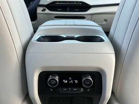 New 2026 Buick Enclave Avenir w/ Super Cruise Package AWD/4WD image 22