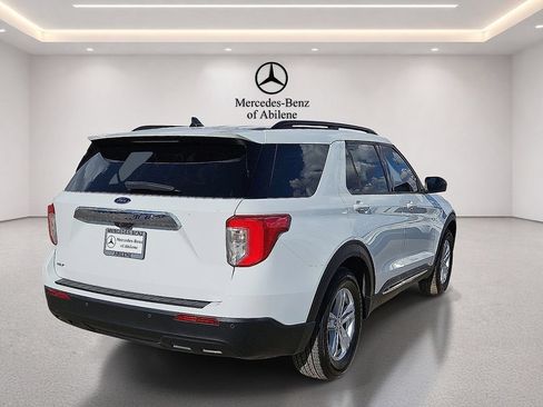Used 2023 Ford Explorer XLT RWD image 7