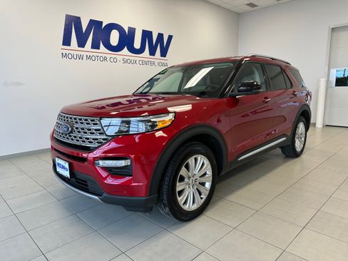 Used 2023 Ford Explorer Limited w/ Equipment Group 301A image 2