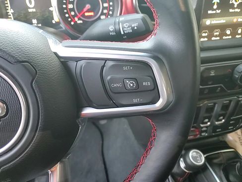 Used 2022 Jeep Wrangler Rubicon image 15