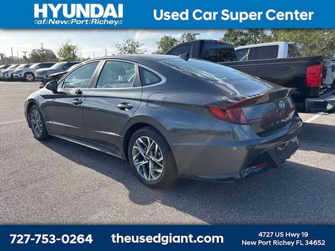 Used 2023 Hyundai Sonata SEL w/ Cargo Package image 2